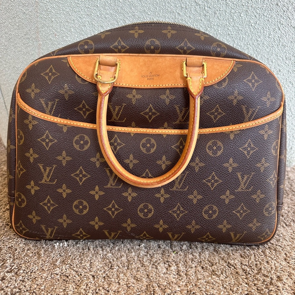 Louis Vuitton Brown Monogram Briefcase with Structured Design